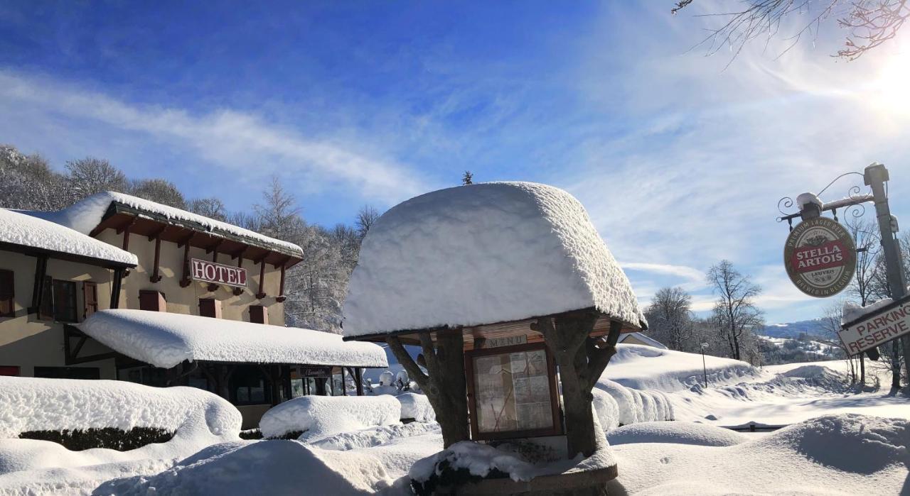 L'Escoundillou Hotel Saint-Jacques-des-Blats Eksteriør billede