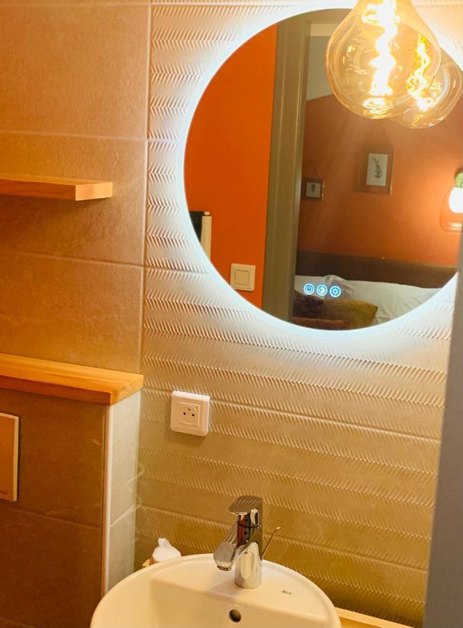L'Escoundillou Hotel Saint-Jacques-des-Blats Eksteriør billede