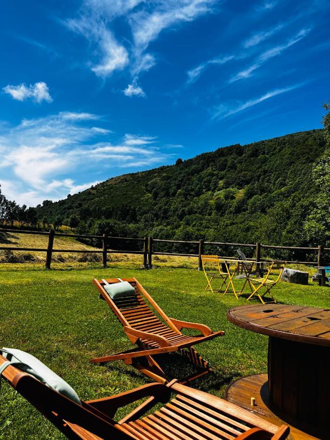 L'Escoundillou Hotel Saint-Jacques-des-Blats Eksteriør billede