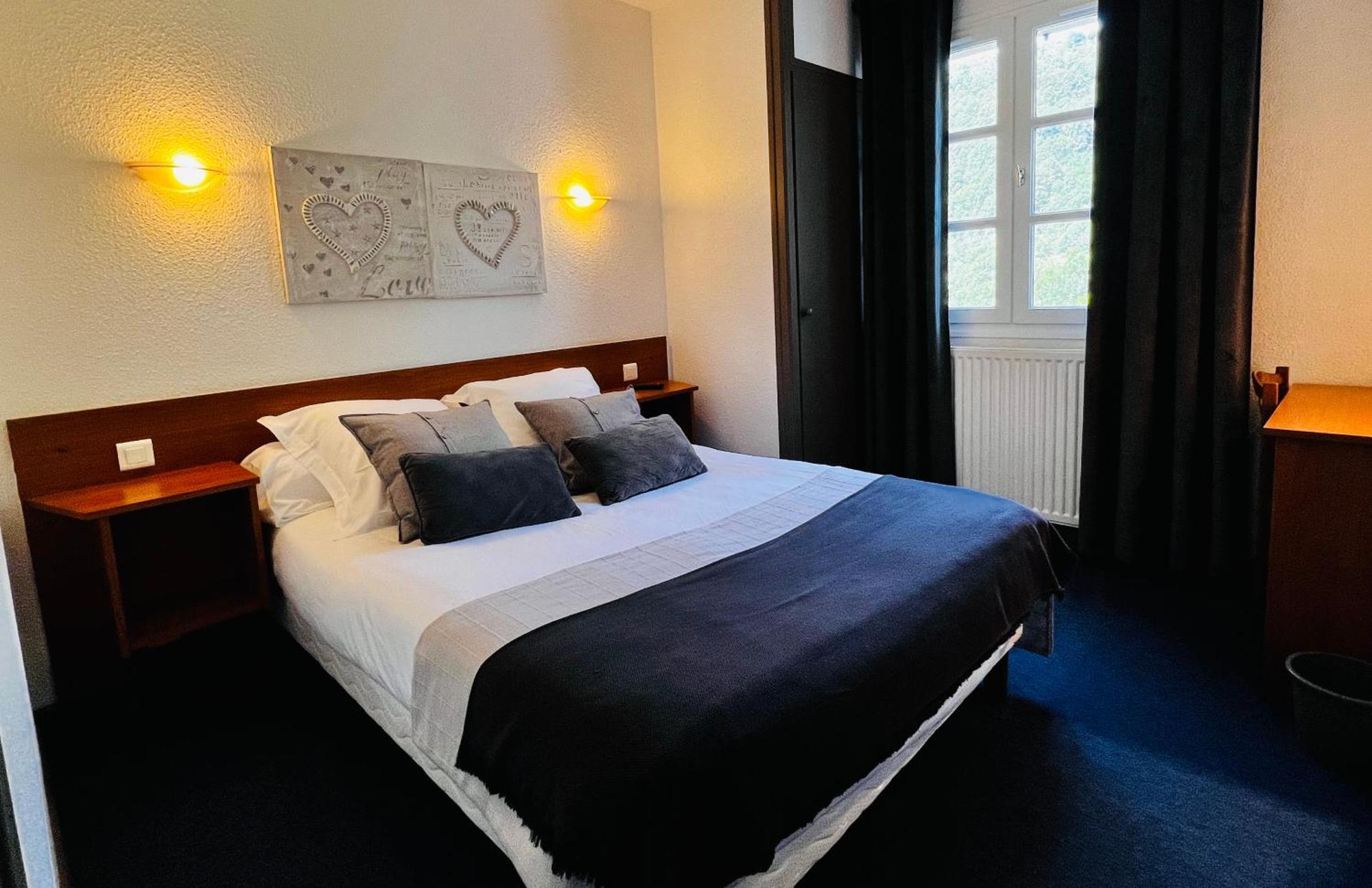 L'Escoundillou Hotel Saint-Jacques-des-Blats Eksteriør billede