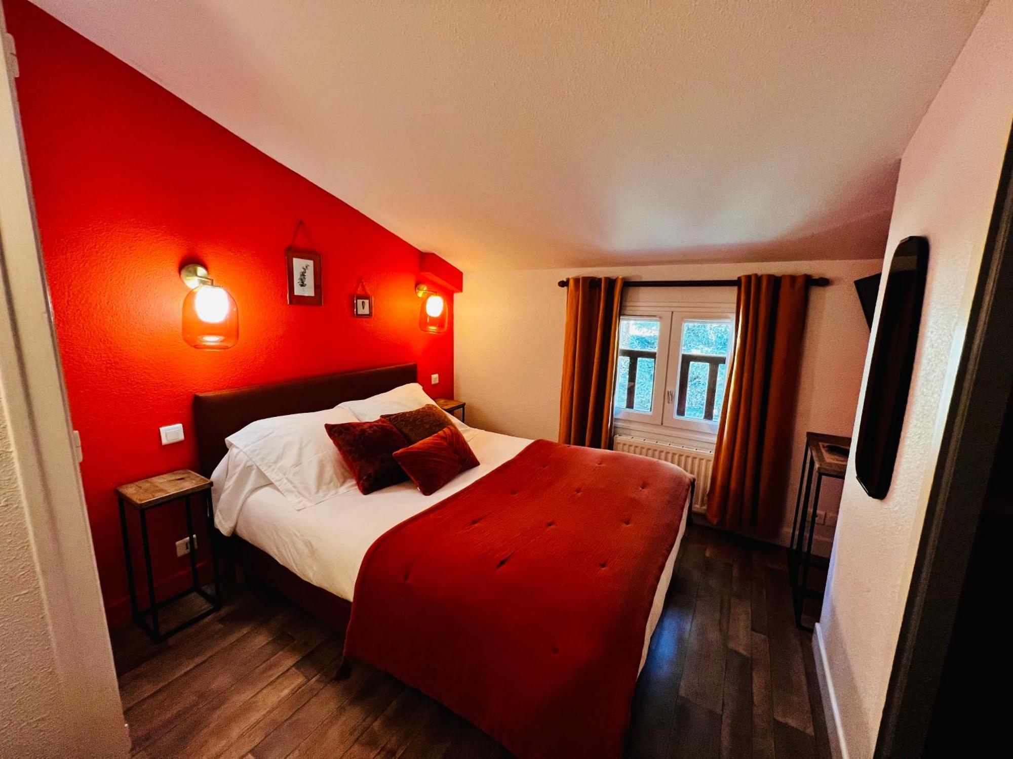 L'Escoundillou Hotel Saint-Jacques-des-Blats Eksteriør billede
