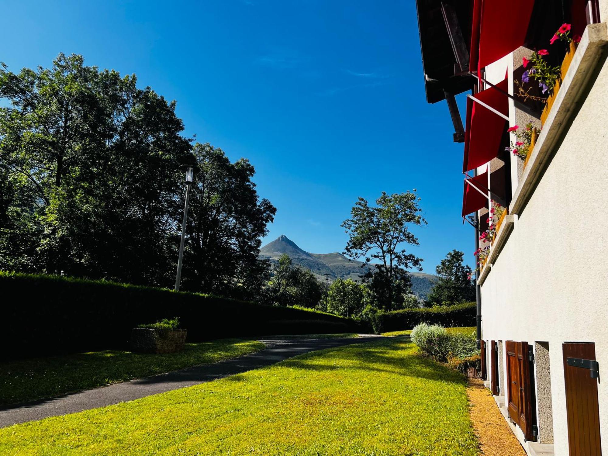L'Escoundillou Hotel Saint-Jacques-des-Blats Eksteriør billede