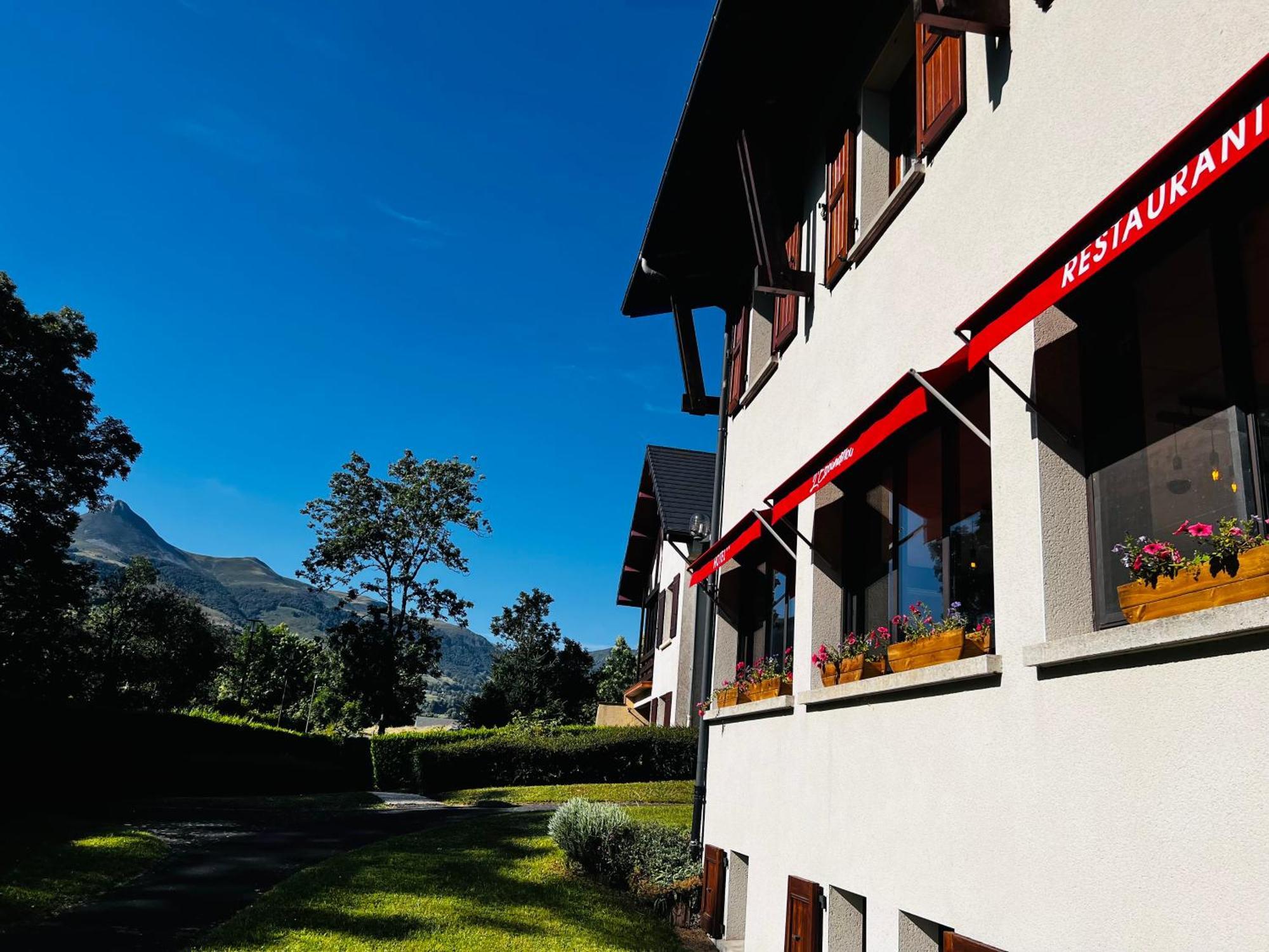 L'Escoundillou Hotel Saint-Jacques-des-Blats Eksteriør billede