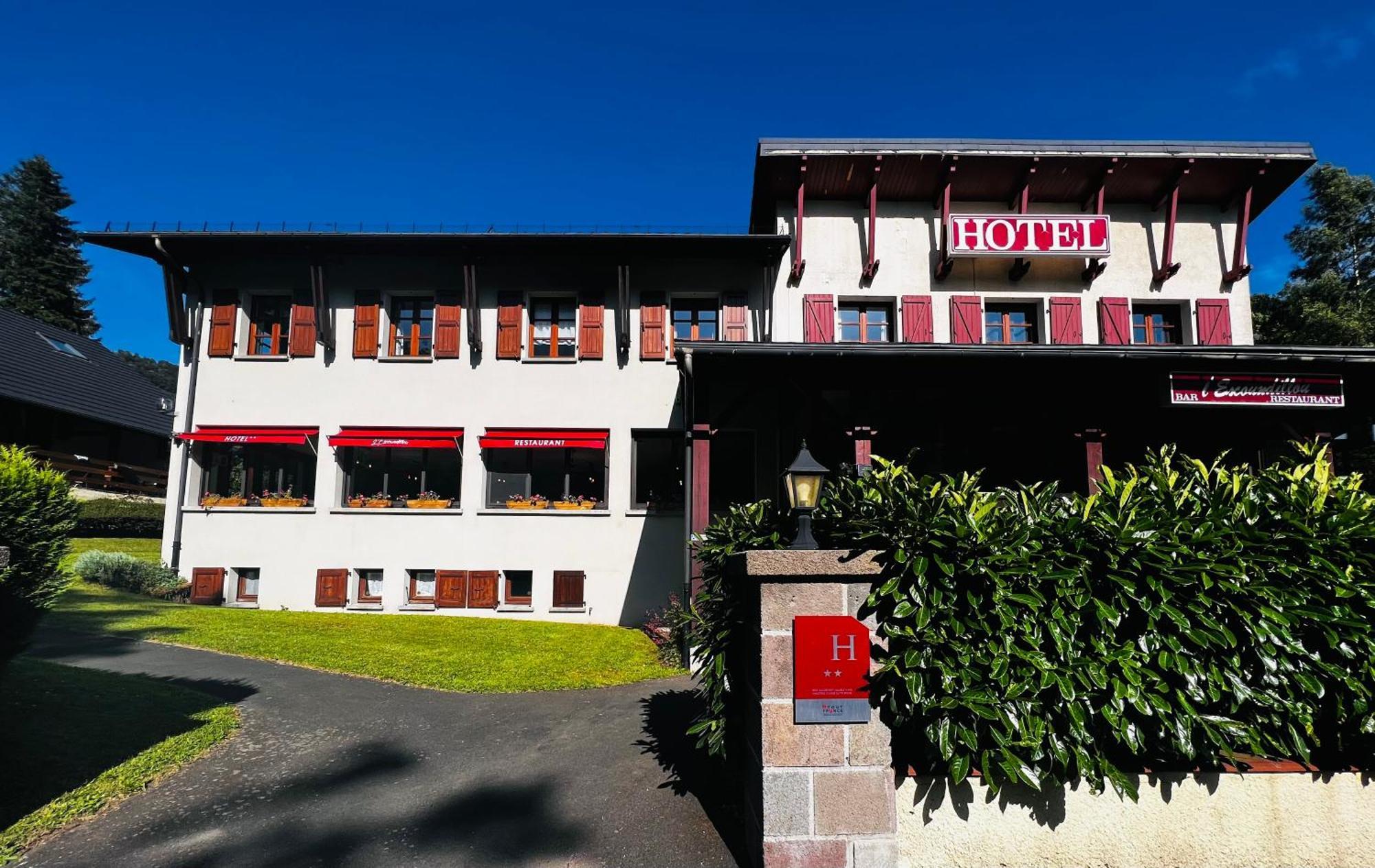 L'Escoundillou Hotel Saint-Jacques-des-Blats Eksteriør billede